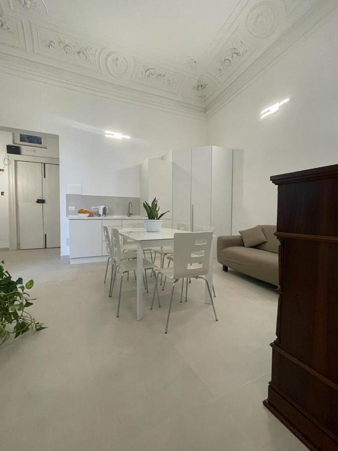 Cutelli Gold Bed & Breakfast คาตาเนีย ภายนอก รูปภาพ