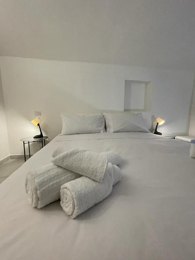 Cutelli Gold Bed & Breakfast คาตาเนีย ภายนอก รูปภาพ